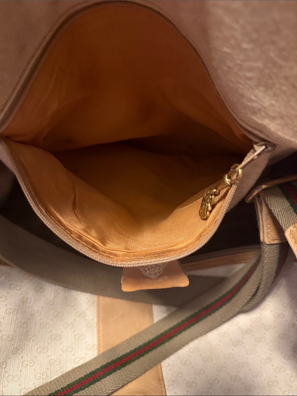 Gucci AUTHENTIC Vintage Micro GG Cream Monogram Duffle Bag. Please see all pics - Picture 10 of 15